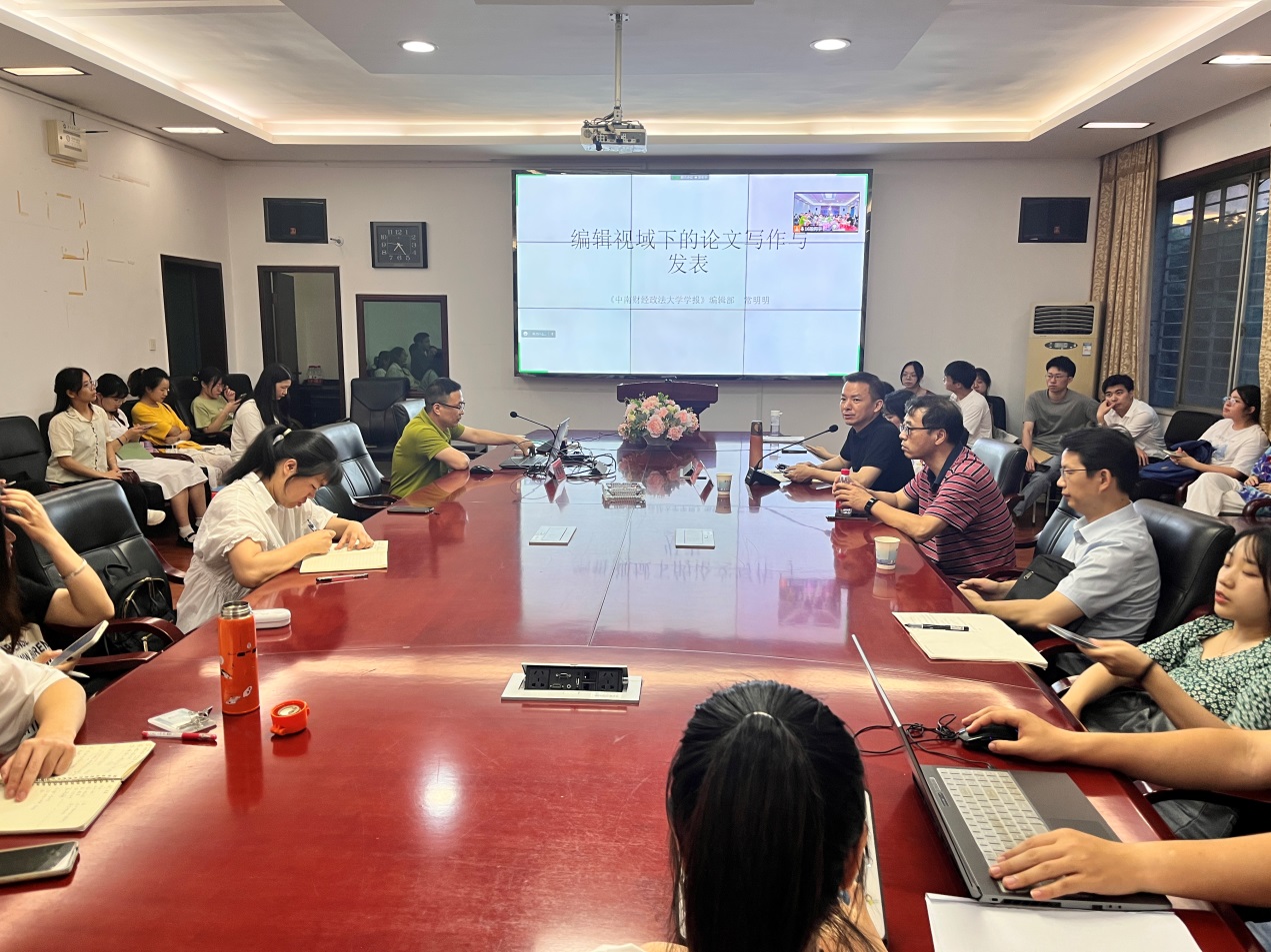 1b589d429f164d88a4aa565e046caf3c.jpg 1b589d429f164d88a4aa565e046caf3c.jpg