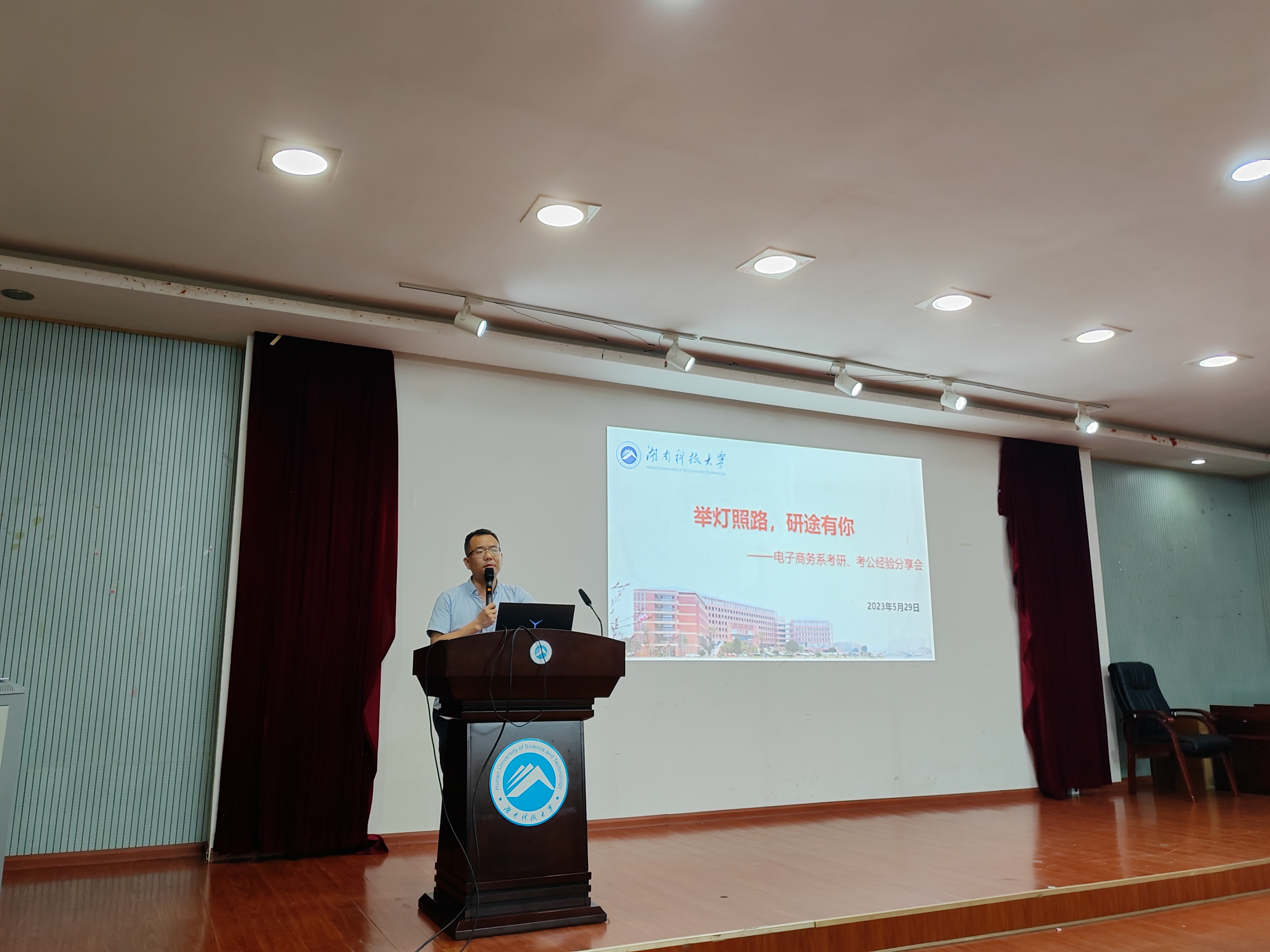 687d5901004a429fb9bdab777ca388a9.jpg 687d5901004a429fb9bdab777ca388a9.jpg