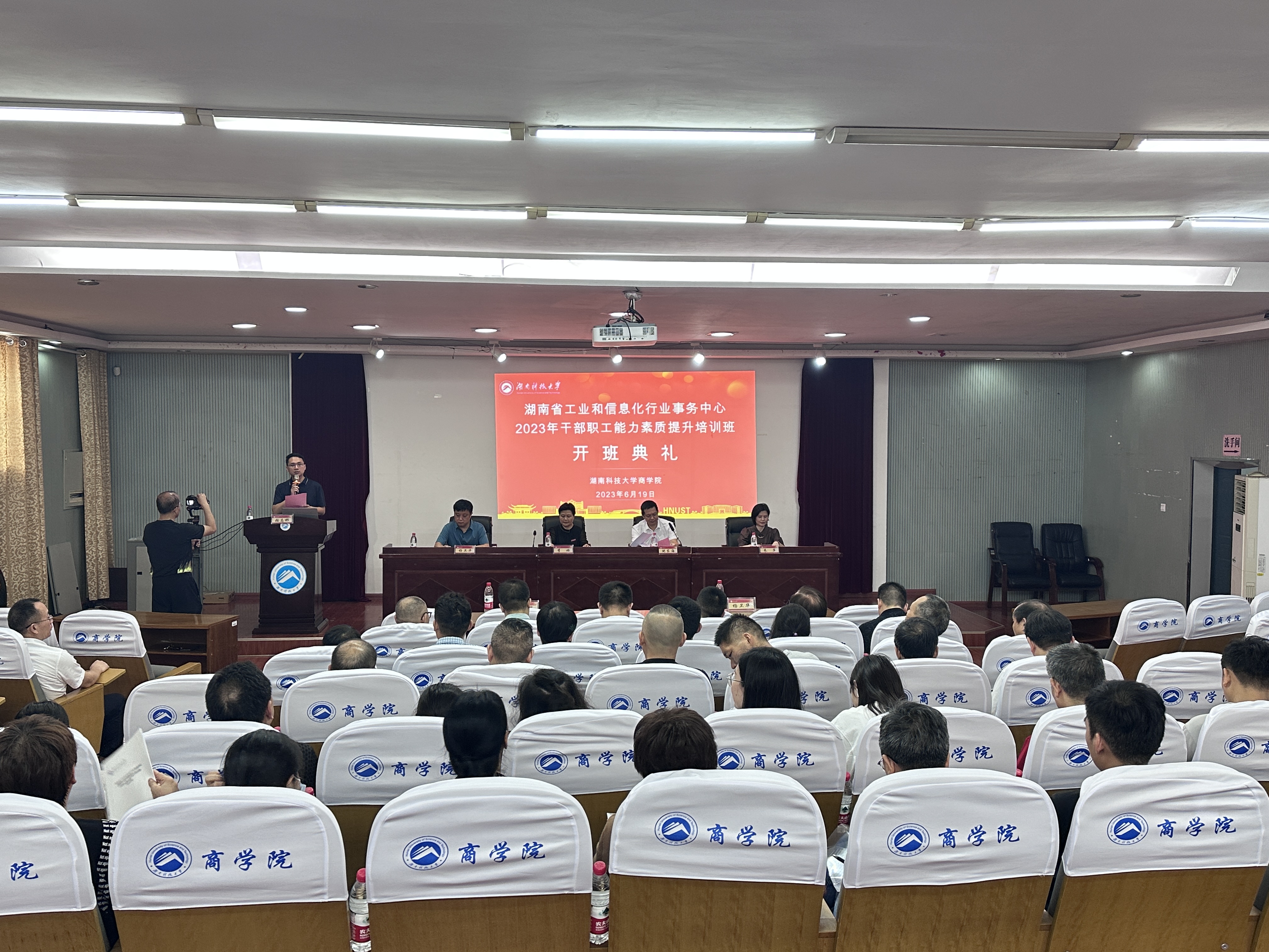 62a54e72b4694b3f9d479ba3a12b4ebd.jpg 62a54e72b4694b3f9d479ba3a12b4ebd.jpg