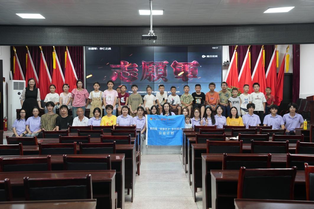 4c0f93e2215b48c994392a506b257a25.jpg 4c0f93e2215b48c994392a506b257a25.jpg